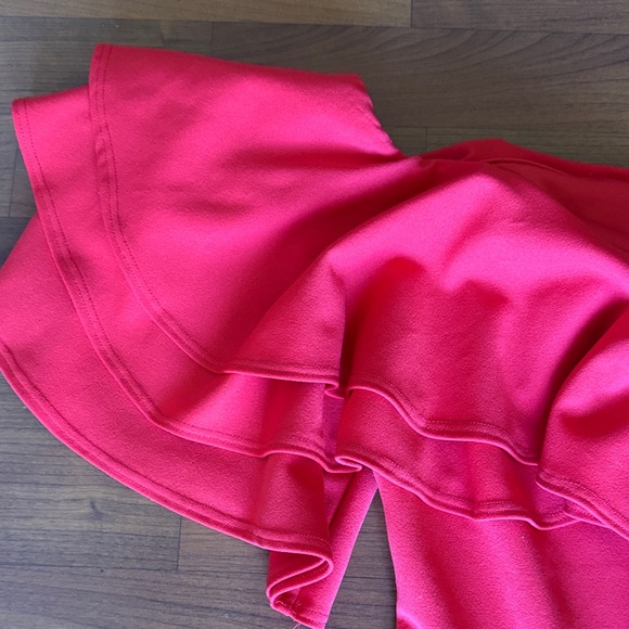 Off-Shoulder Ruffle Red Cocktail Dress - Picture 5 of 6